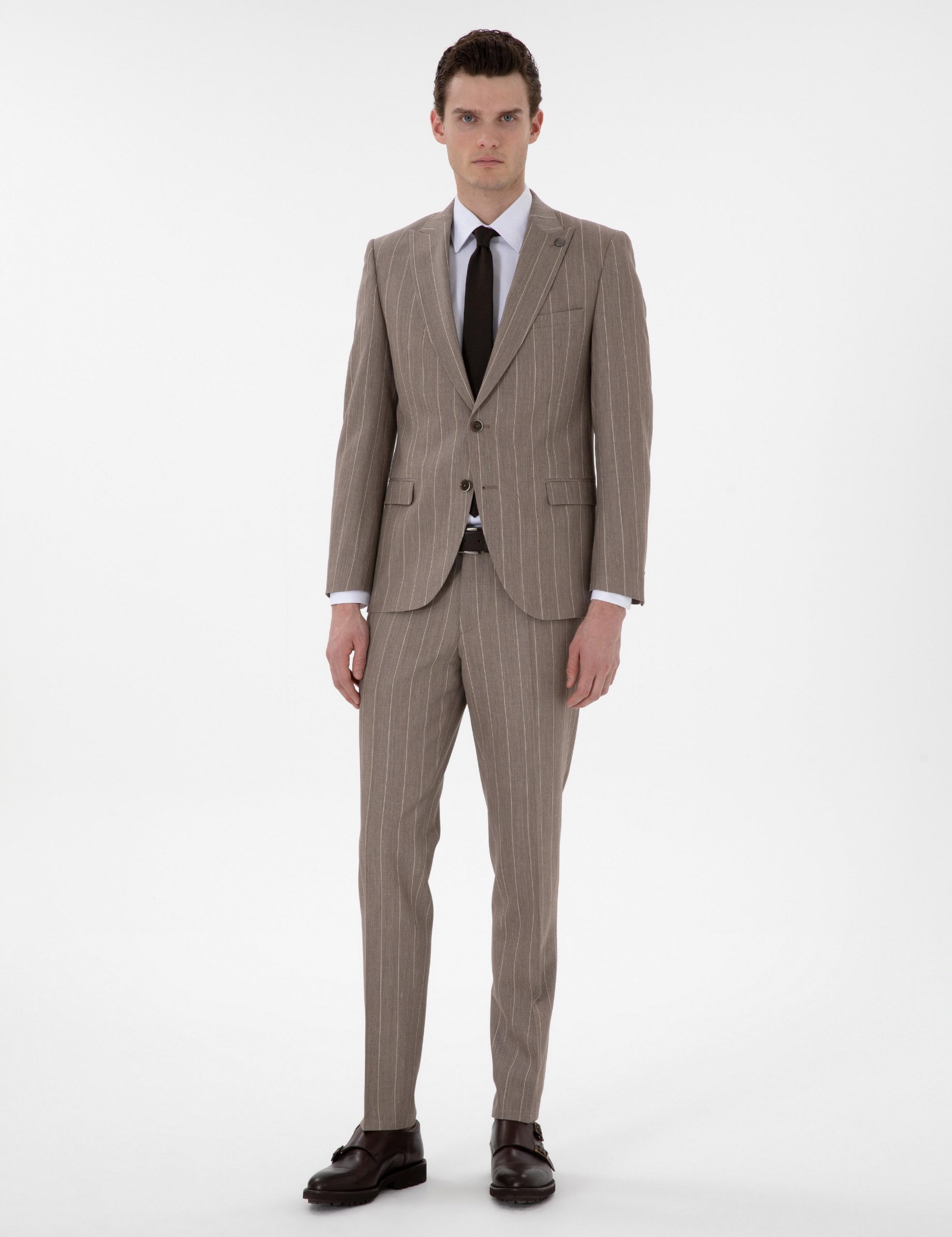 کت و شلوار مردانه قهوه ای روشن پیرکاردین - فروشگاه لباس شهرمون