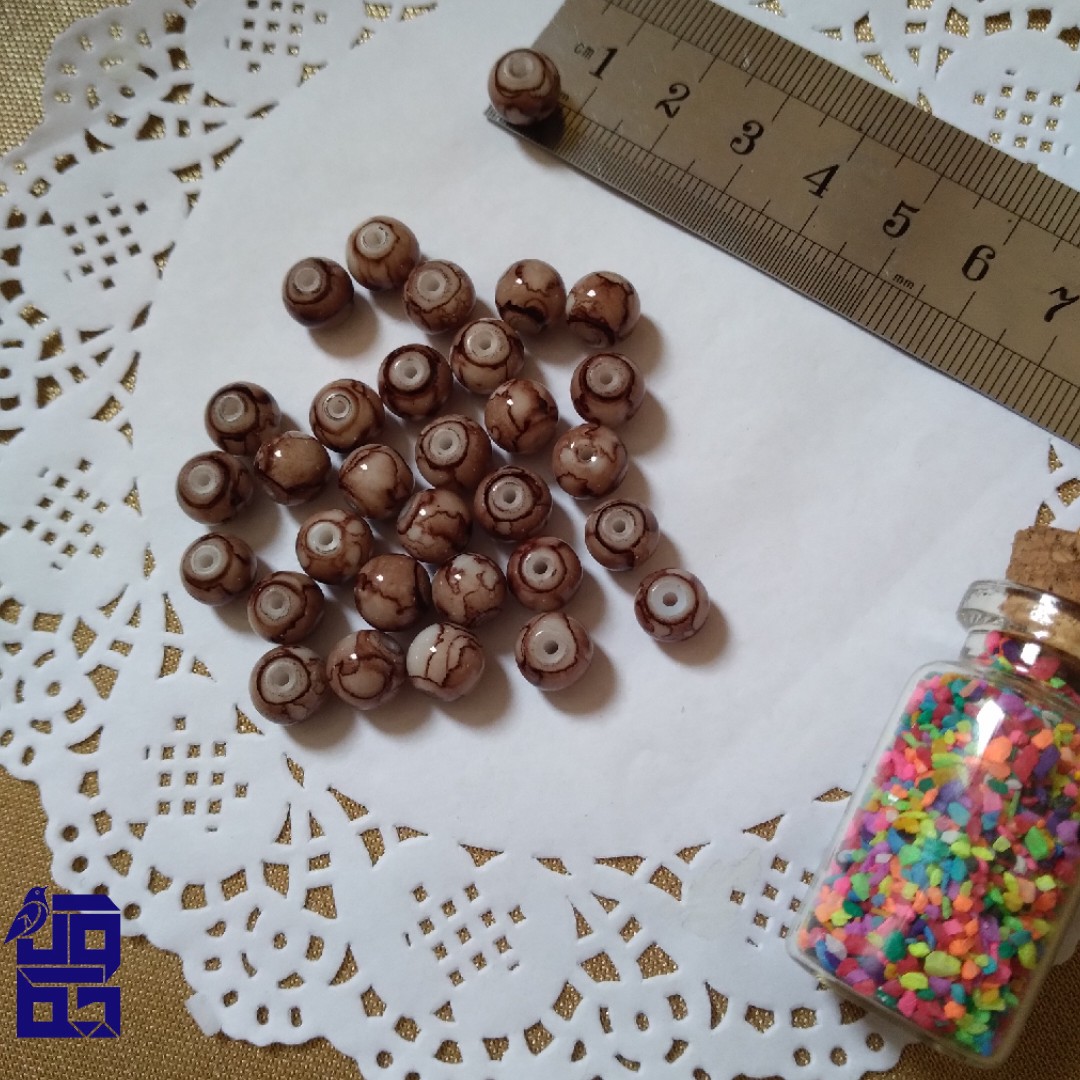 مهره سنگی سایز 8 رنگ قهوه ای و سبز رگه دار پک 10 عددی