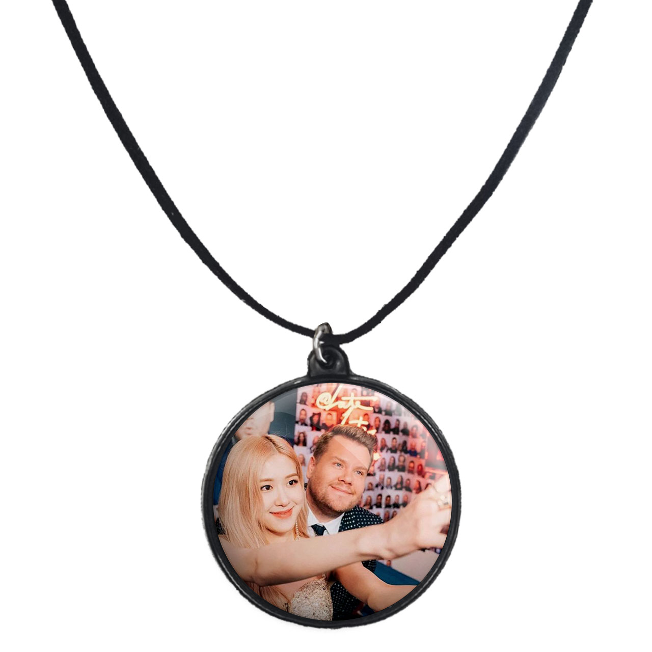 گردنبند پرمانه طرح بلک پینک کد pmb.18004 مدل دو طرفه