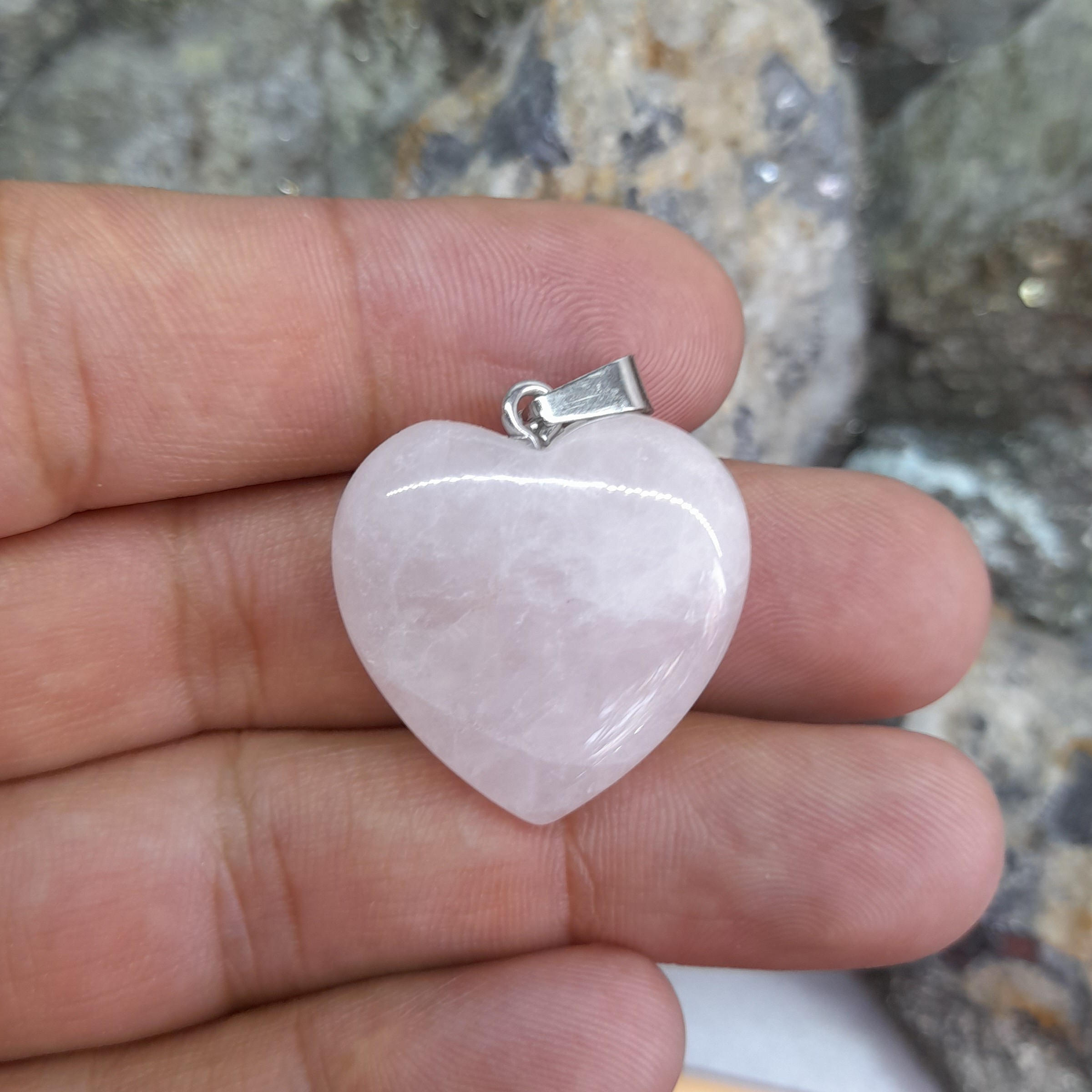 گردنبند رز کوارتز