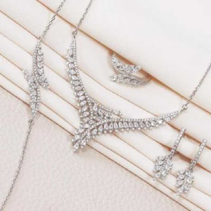 سرویس زنجیری نقره نگین مارکیز اتریشی طرح خاص کد 1222