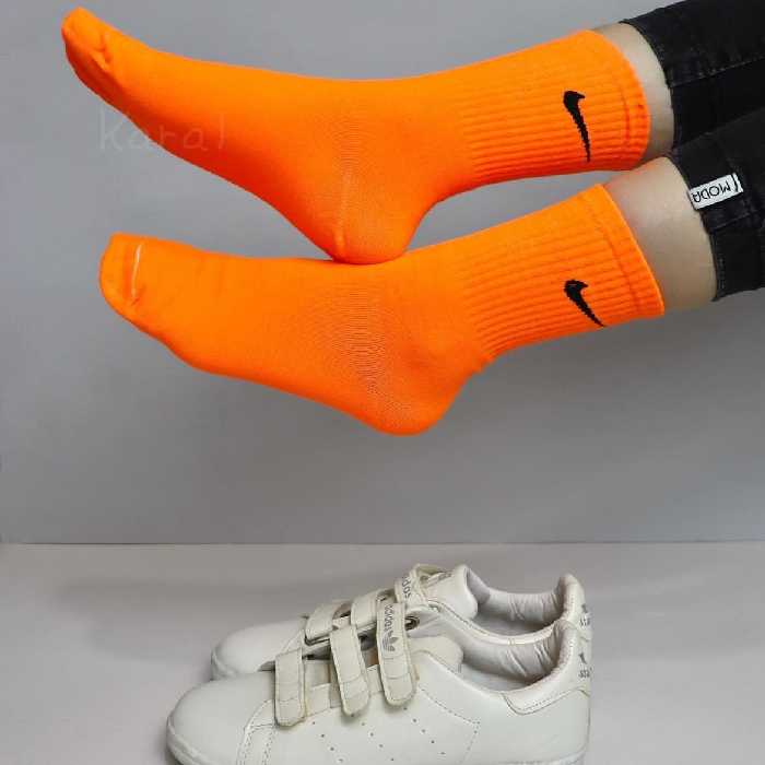 جوراب رنگی ساق دار طرح نایک ضخیم فری سایز