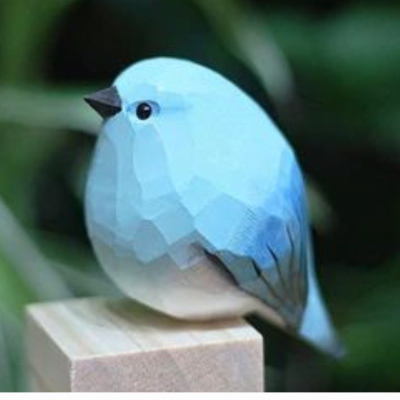 مجسمه پرنده آبی