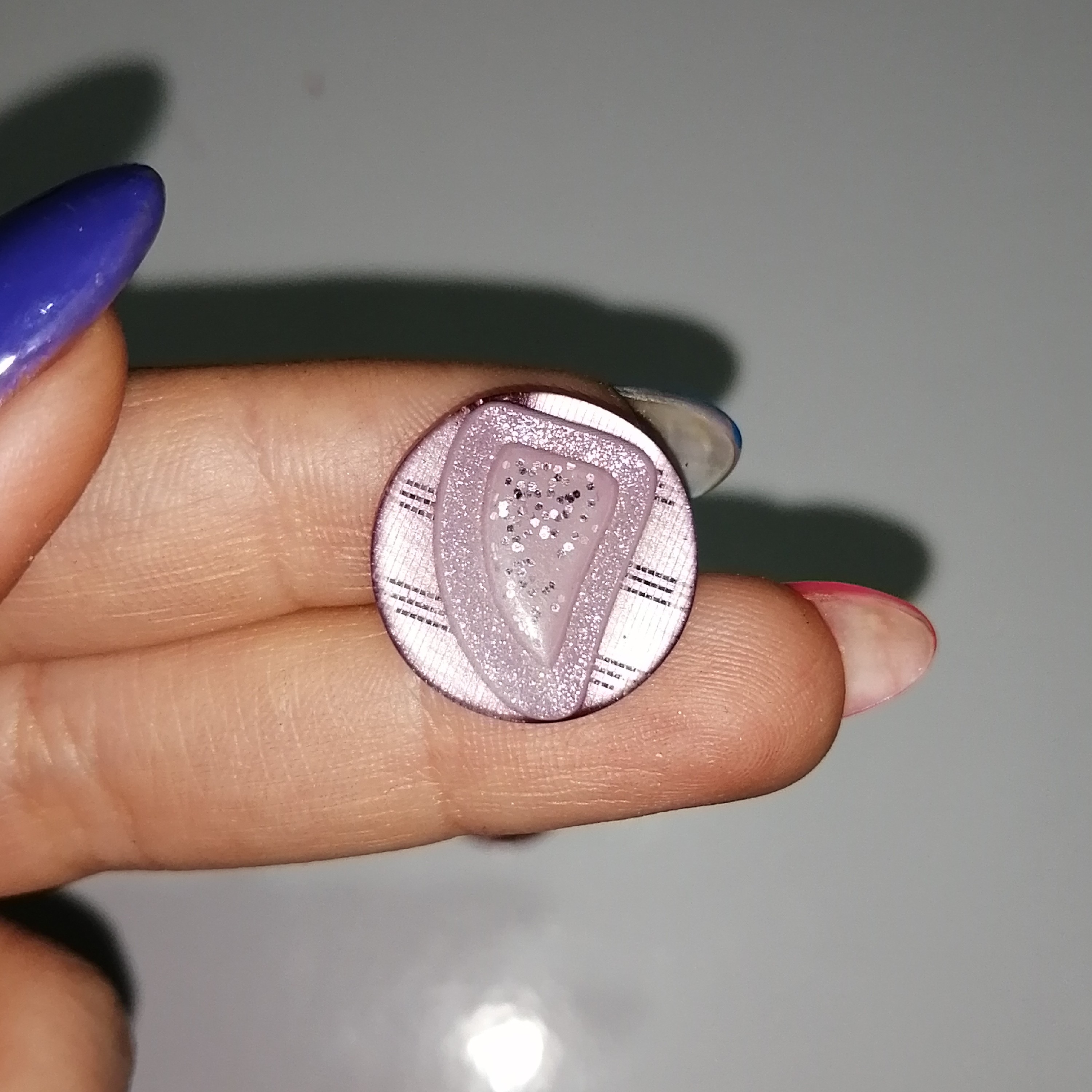  دکمه لباس شیشه ای رنگ یاسی بسته 12 عددی 