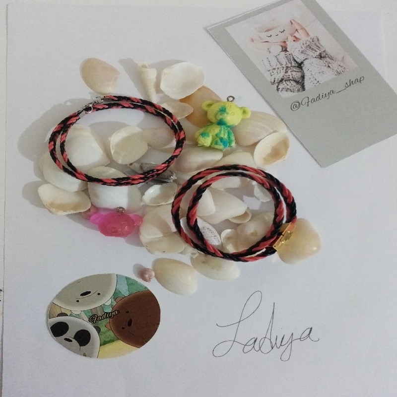 دستبند چرم  مصنوعی بافته شده 