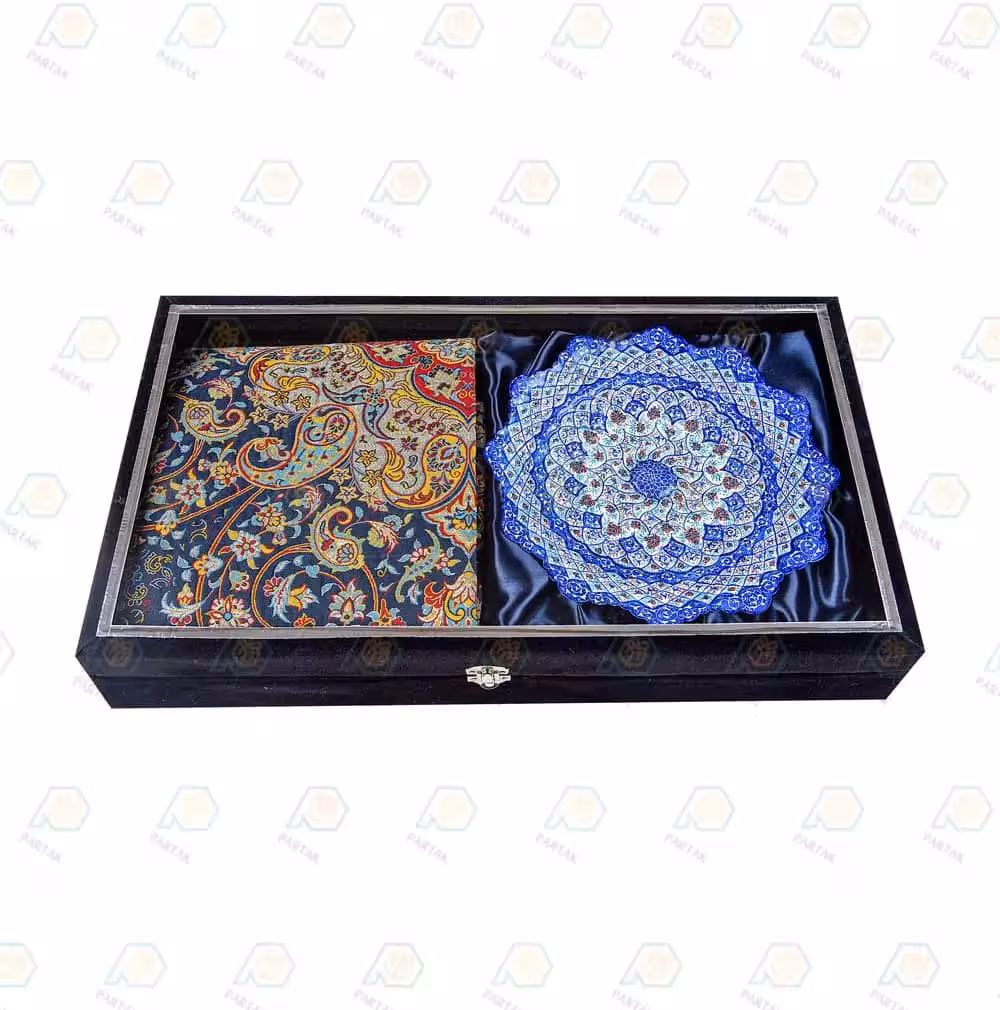 هدیه صنایع دستی بشقاب مینا و رومیزی ترمه