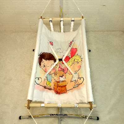  گهواره سنتی نوزاد ننومهر مدل تاشو قابل حمل طرح دختر و پسر