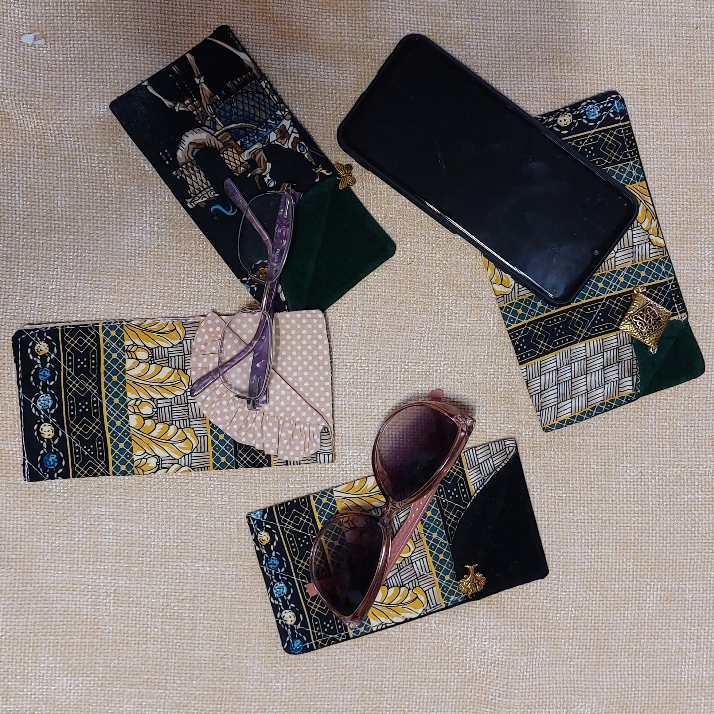 کیف مخصوص -جاعینکی وجای تلفن همراه 