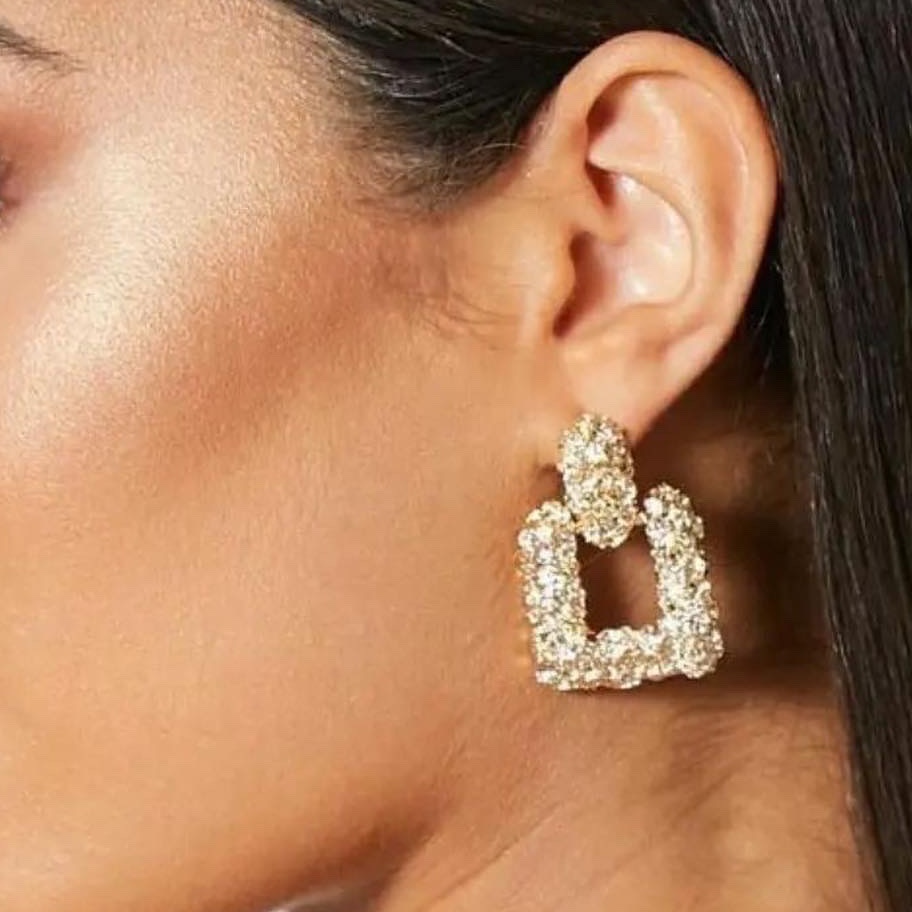 گوشواره طرح زار زیبا و باکیفیت ضدحساسیت رنگ ثابت