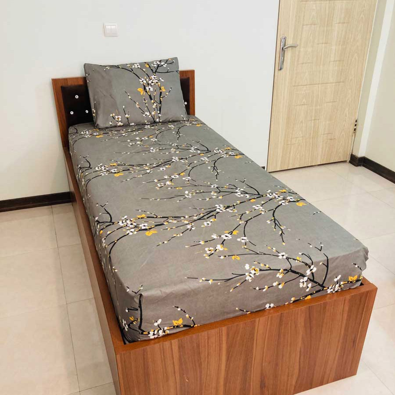 سرویس روتختی مدل کشدار طرح زنبق تکنفره 2تیکه