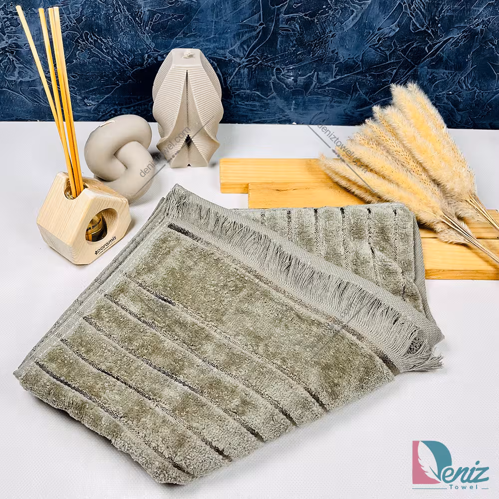 حوله دستی طرح کارمن رنگ زیتونی
