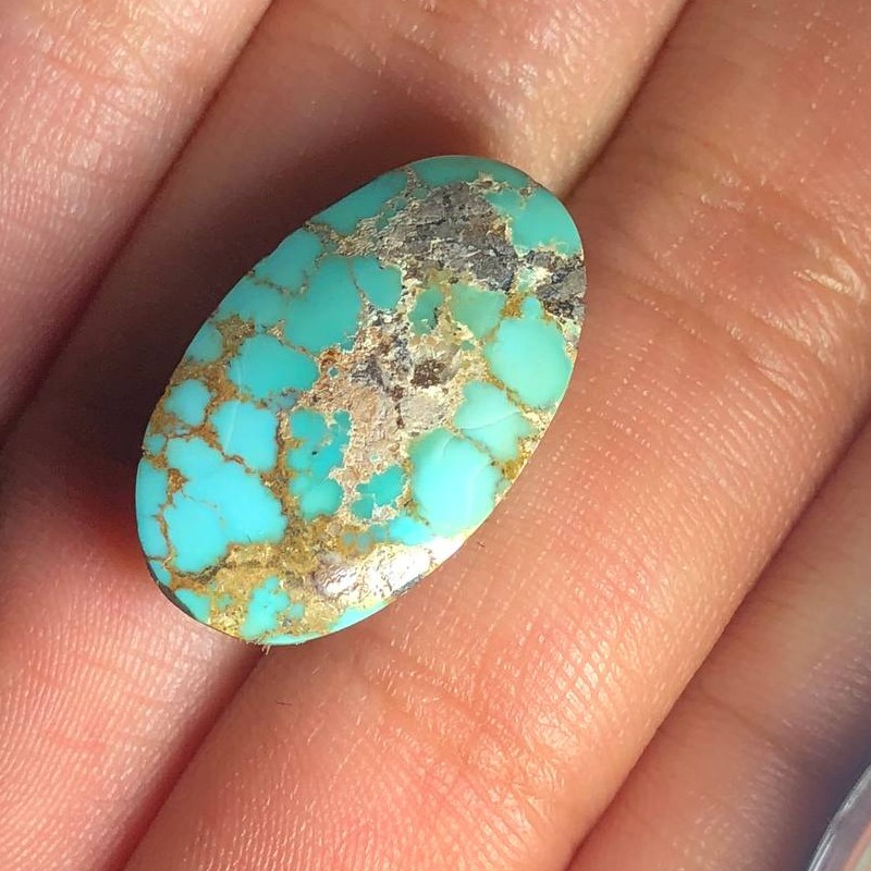 نگین فیروزه نیشابوری کاملا طبیعی  فاخر  و محشر با طرح و نقشی زیبا  تراش بیضی شکل
 کد314