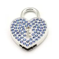 فلش مموری پرلیت یو اس بی طرح قفل قلبی کد w-49 ظرفیت ۳۲ گیگابایت