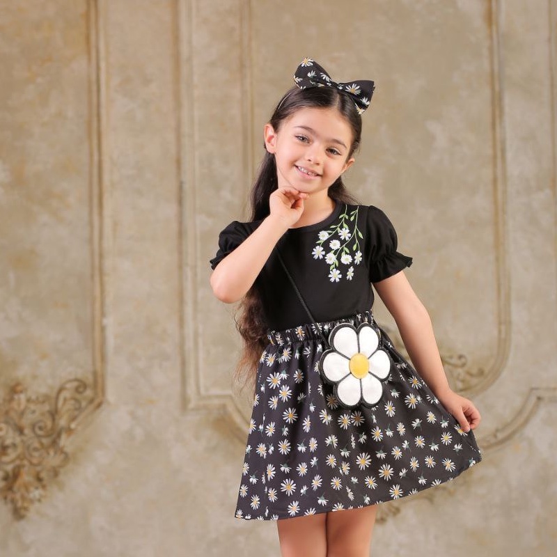 چهارتکه دخترانه محرمی شیک بابونه (تیشرت، دامن، کیف و تل)