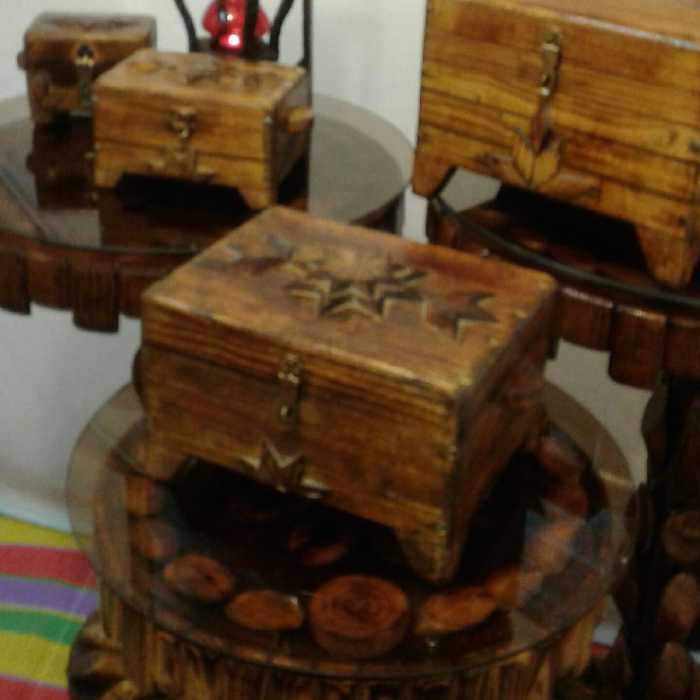 صندوقچه چوبی ابزار خورده رنگ پلی استر ارتفاع 17 عرض 20 طول 30 