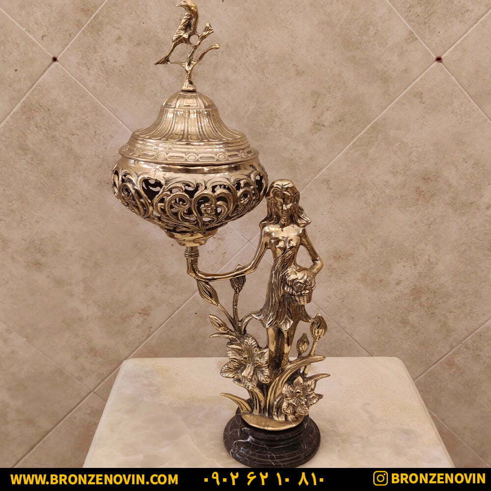شکلات خوری برنز مدل بانو پایه سنگی کد 5418