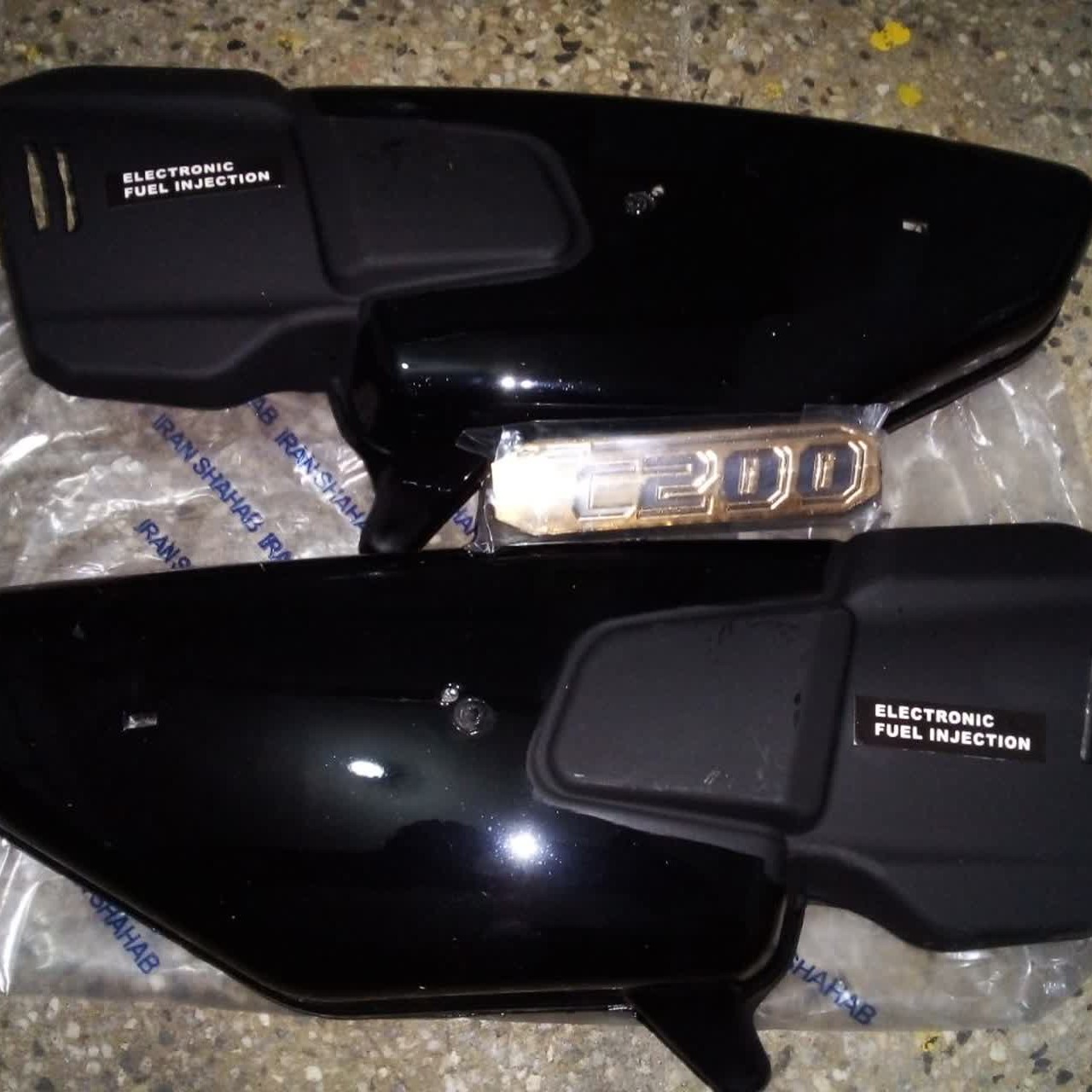 درب بغل انژکتوری رنگ مشکی هوندا 125،150،200 با آرم اصلی درجه یک پرواز احسان سحر پیشتاز متین تلاش همتاز کویر