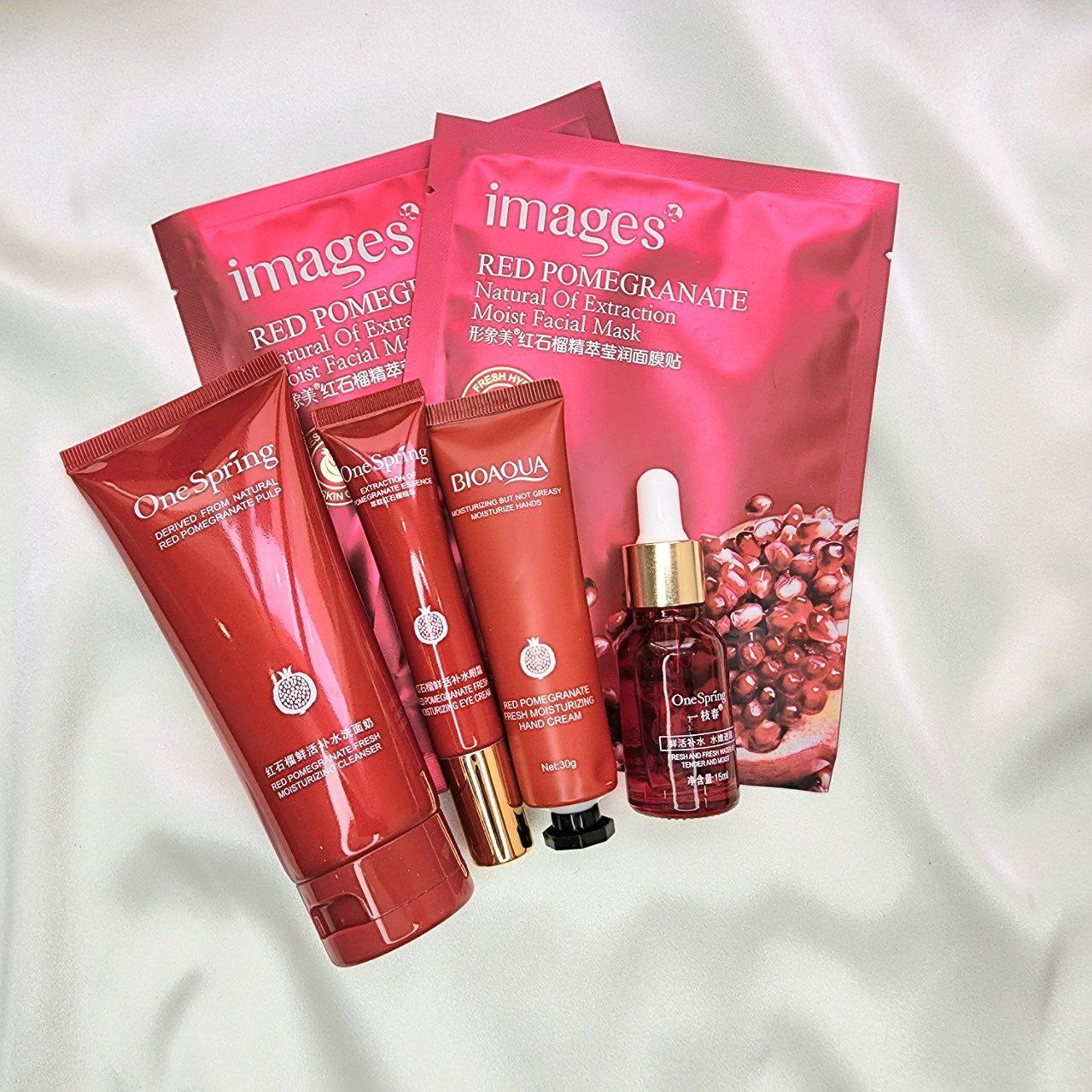 پکیج 5 تکه مراقبت از پوست انار مرطوب کننده و کاهش چین و چروک 

 