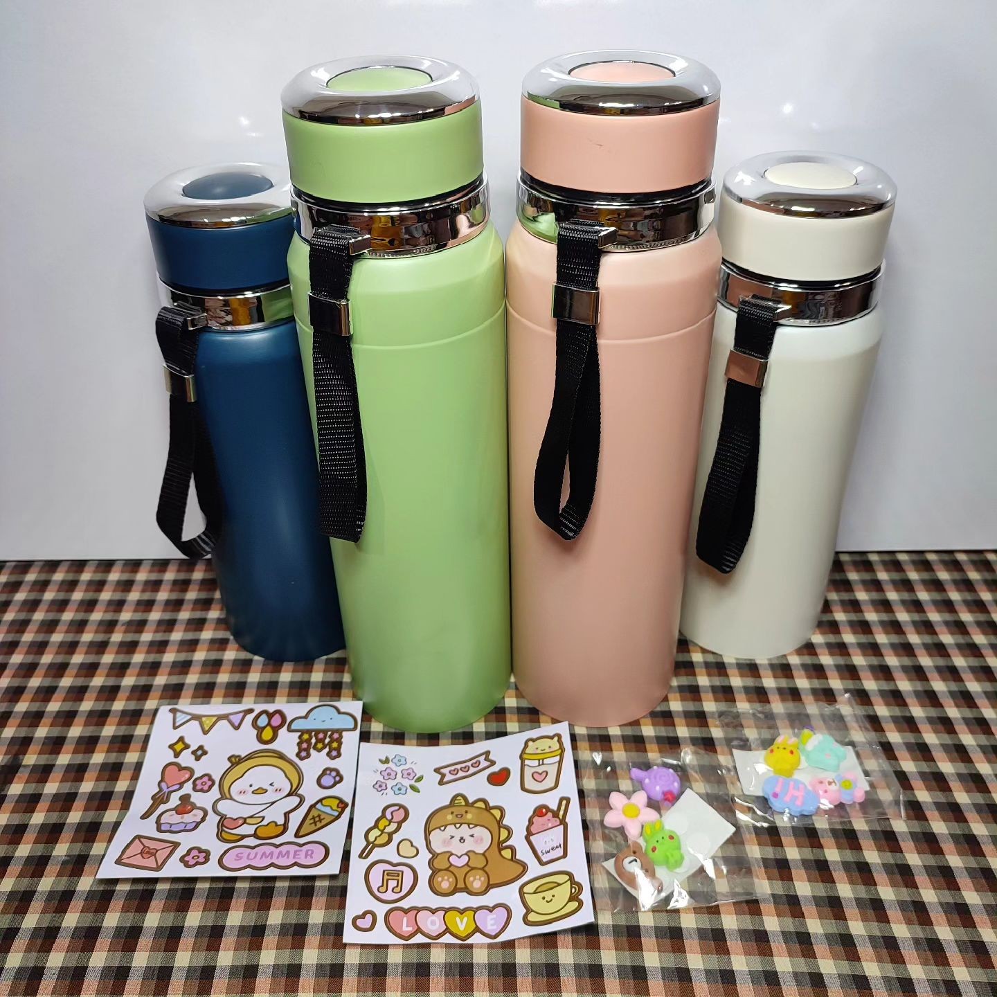 فلاسک استیل دو جداره نگهدارنده استیکر دار آب دمنوش چای