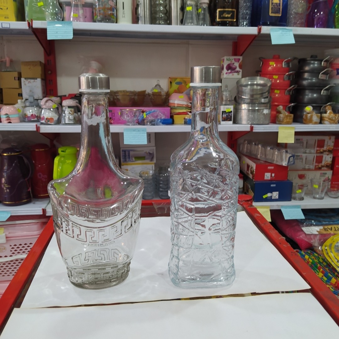 بطری شیشه ای آب