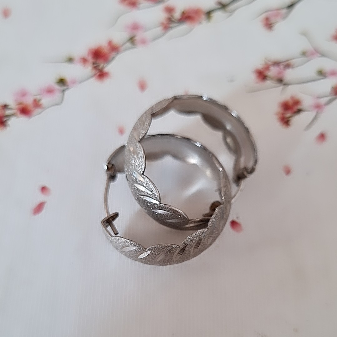 گوشواره نقره عیار 925 نما زیبا مشابه طلا سایز درشت
