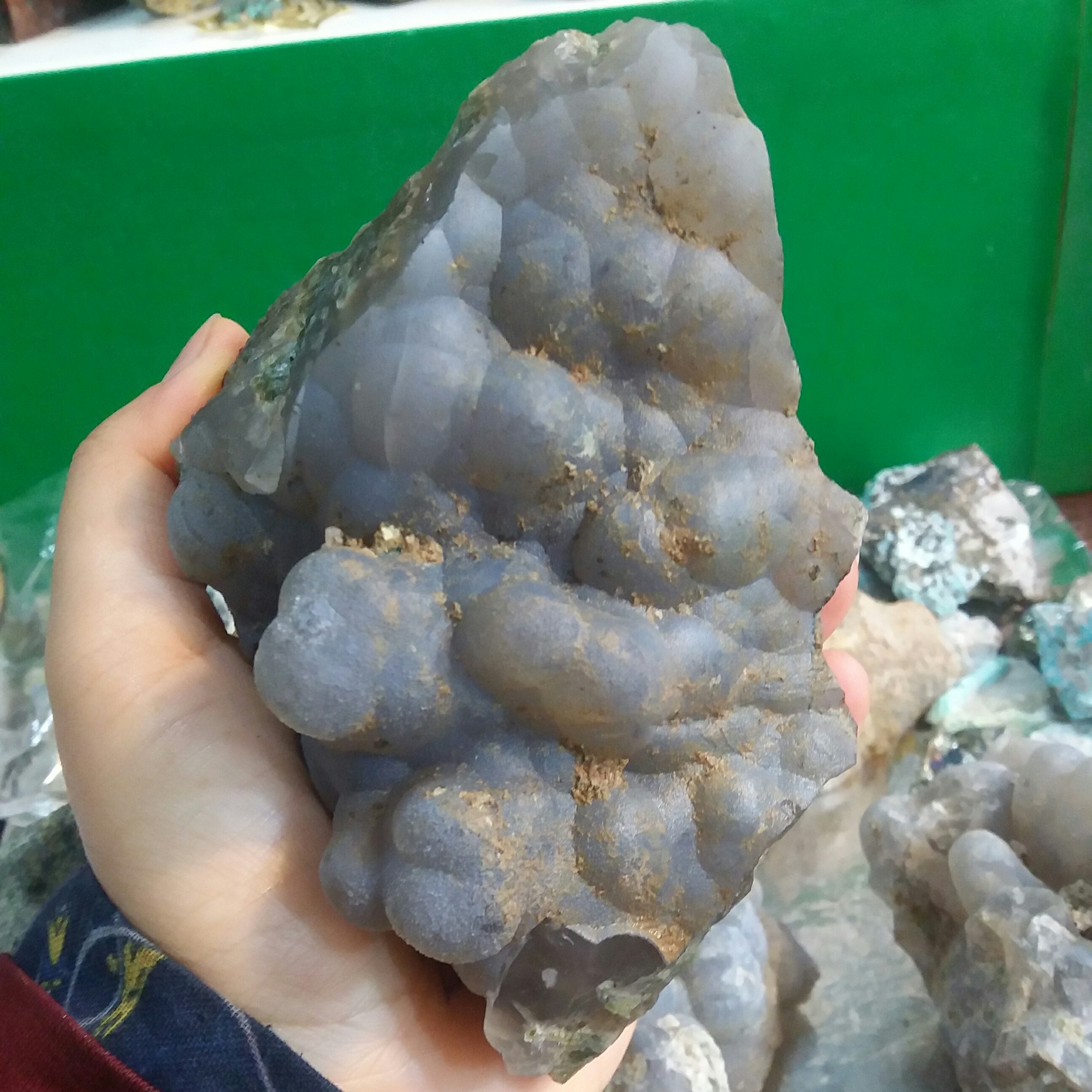 سنگ عقیق اصل تاولی آبدار عقیق شجردار  و شفاف با خواص سنگ عقیق مناسب دکور  منزل و ویترین مغازه 12 سانته