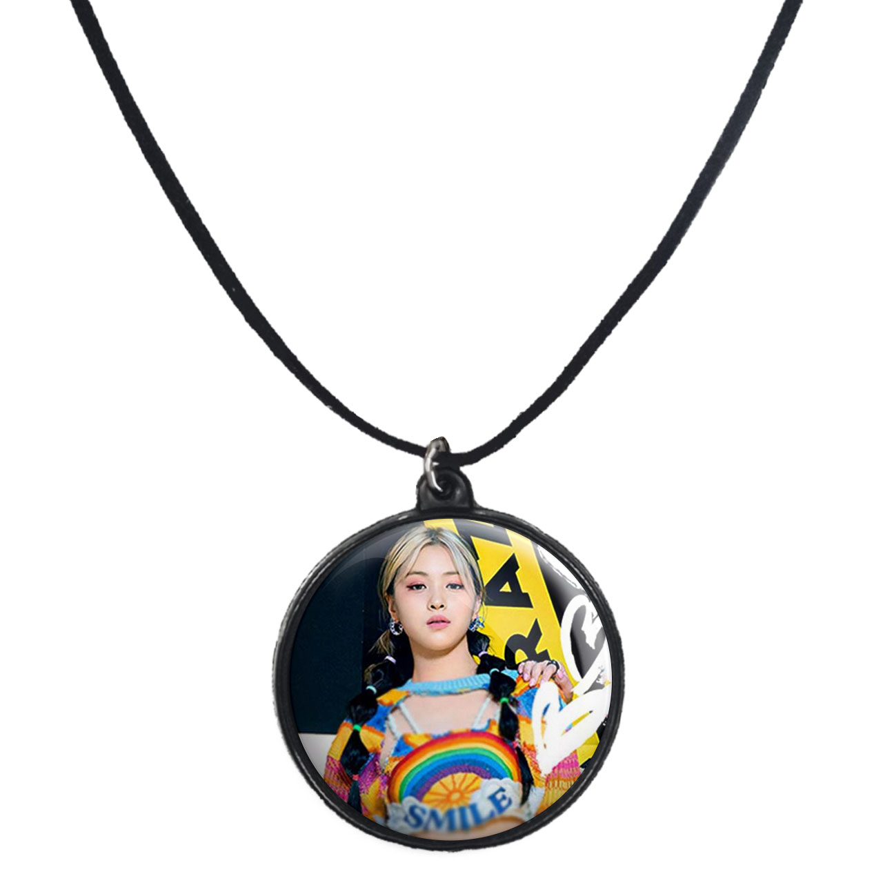 گردنبند پرمانه طرح گروه موسیقی ایتزی کد pmb.13059 مدل دو طرفه