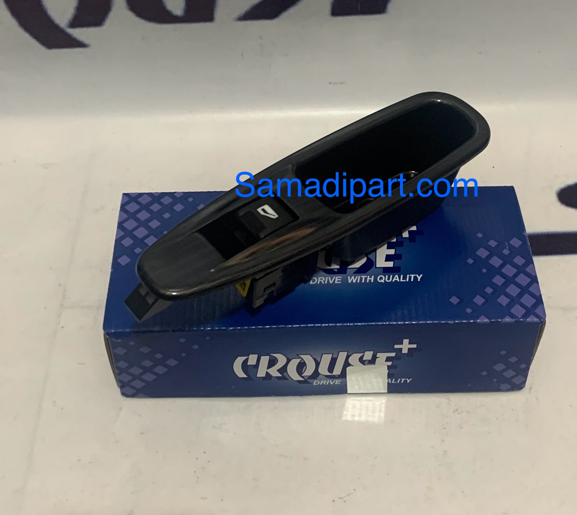 مجموعه قاب و کلید شیشه بالابر (سرنشین)تک پل پارس طرح آوا کروز (CR33034101)