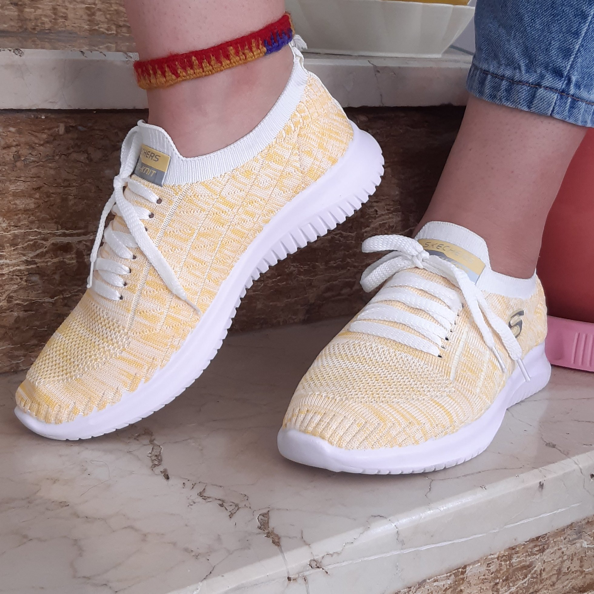 کفش کتونی اسکیچرز مخصوص پیاده روی