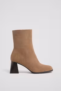چکمه و بوت نود زنانه بوتی کفش پاشنه بلند مچ دست Stradivarius