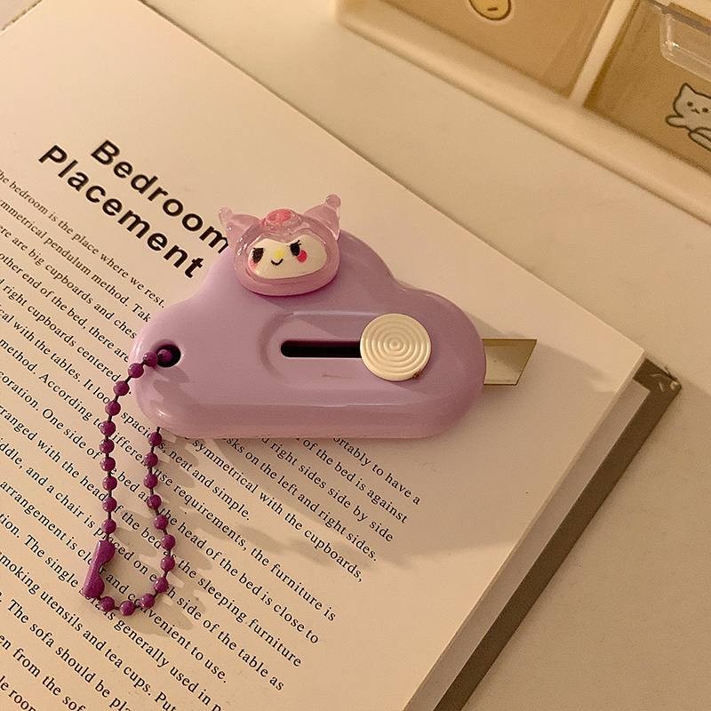  کاتر اویز دار 


این خوشکلا که میبین کاتره
غش کردم براشون 
طرحشون ابره 
