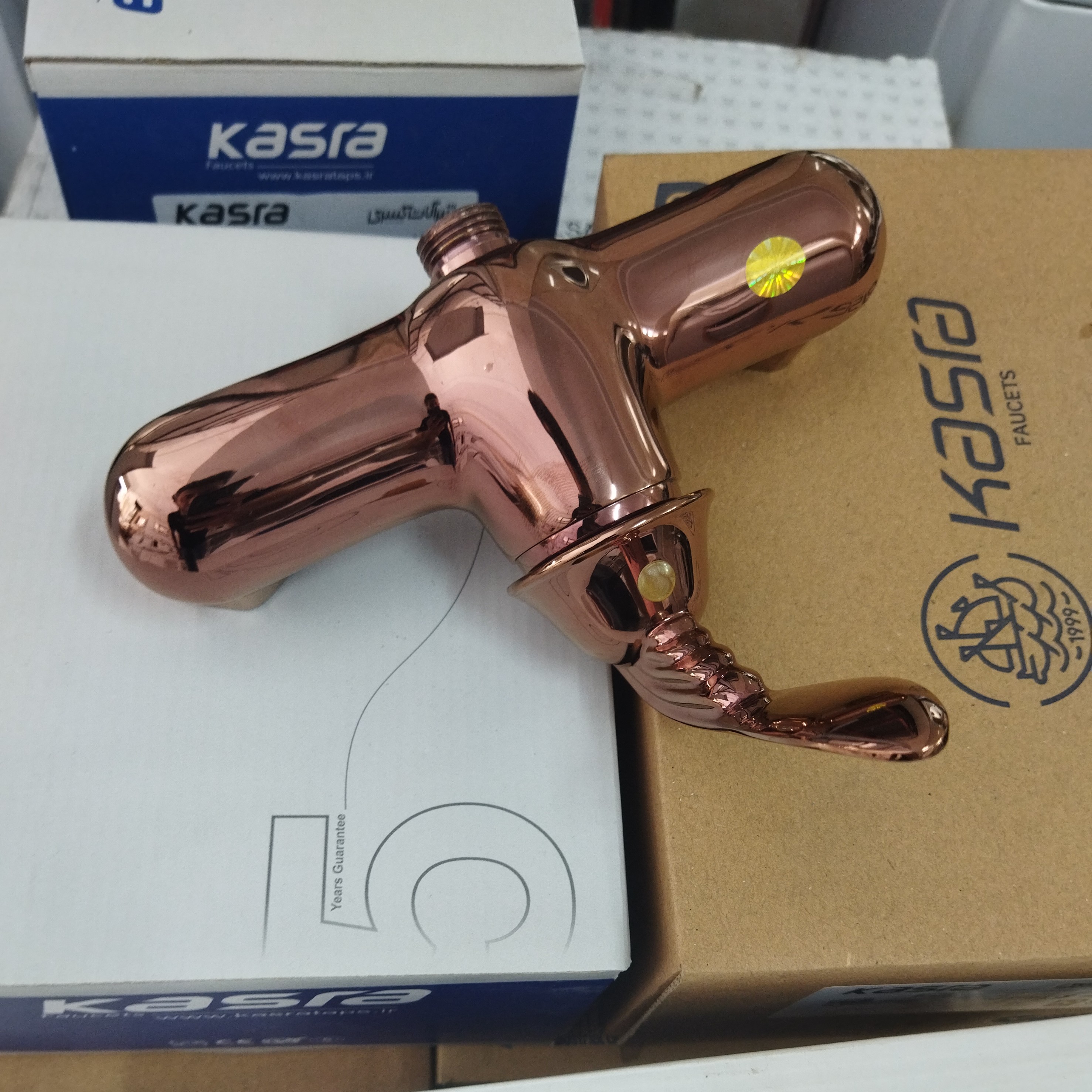 شیر توالت کسری مدل رایان رنگ رزگلد بسیار زیبا با 10 سال گارانتی، شیر کسری جزو بهترین شیرهای ایران میباشد