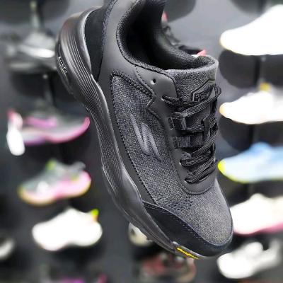 اسکیچرس برزنجی