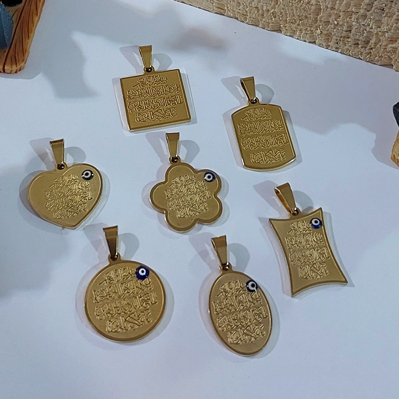 گردنبند وان یکاد استیل رنگ ثابت همراه زنجیر 