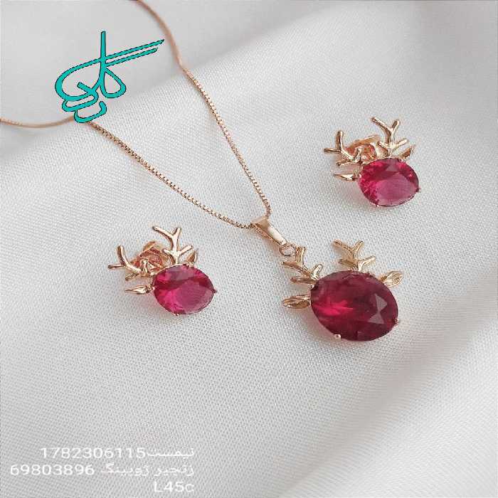 خرید نیم ست زنانه طرح گوزن شاخ دار نگینی مارک ژوپینگ همراه با زنجیر کد 1715065 - ردگل