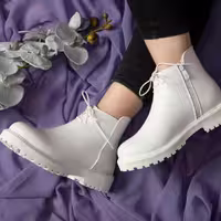 نیم بوت مدونا