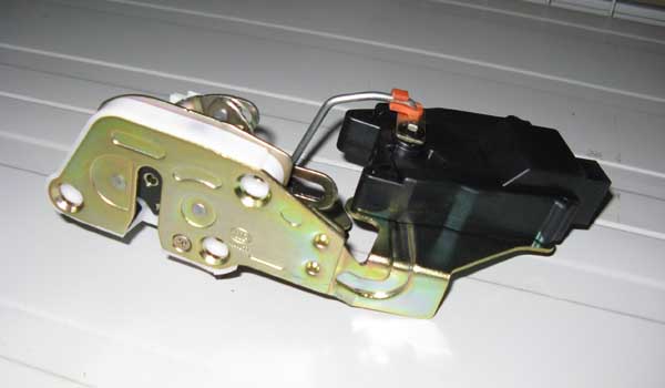 قفل درب عقب راست ام وی ام 110 چین یدک مرکزی - خرید لوازم یدکی خودروهای چینی - لوازم یدکی خودروهای کره ای - لوازم یدکی خودروهای ژاپنی - کف قیمت بازار - ارسال سریع به سراسر ایران