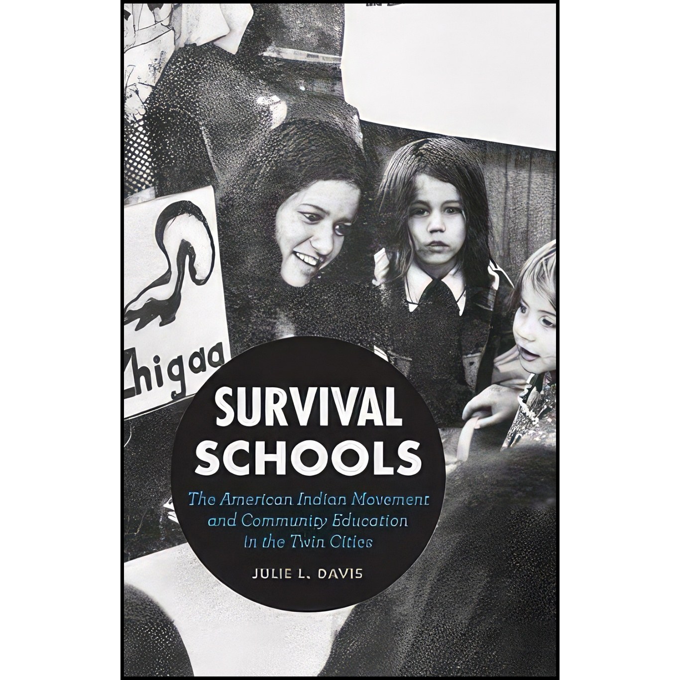 کتاب زبان اصلی Survival Schools اثر Julie L Davis
