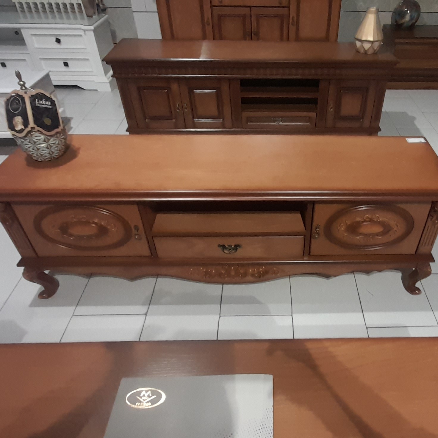 میز تلویزیون چوب راش برند کارول ( ارسال باربری پس کرایه)