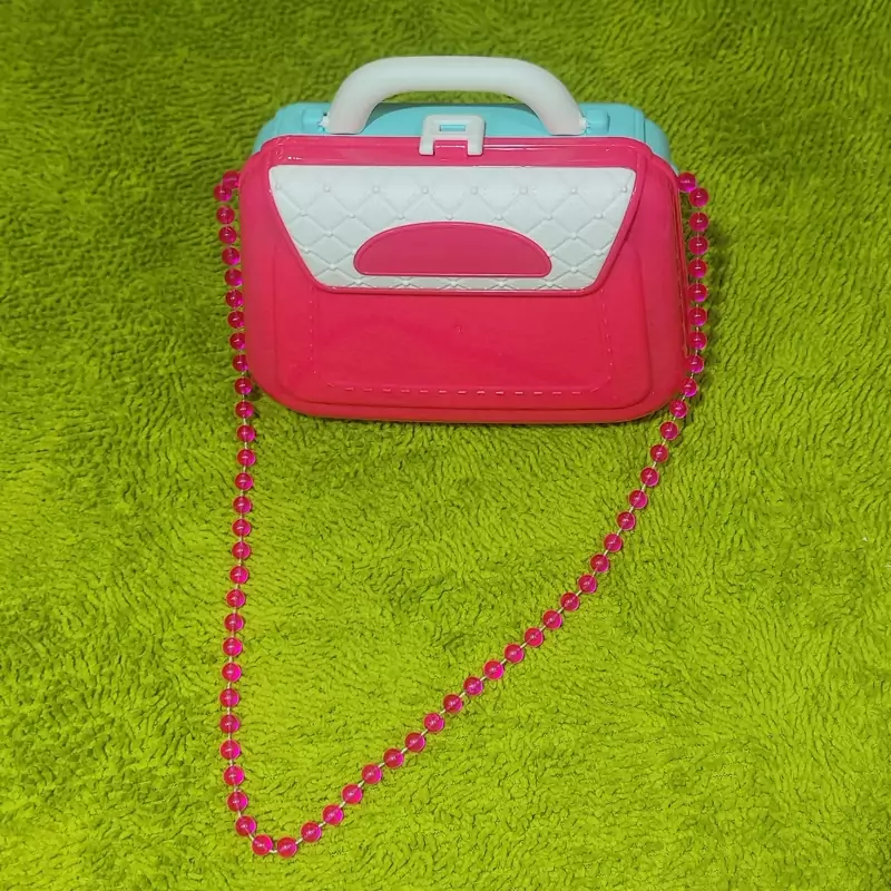 اسباب بازی کیف آرایشی سوپرایزی کیف آرایشی اسباب بازی کیف آرایشی دخترانه ارایشی اسباب بازی کیف شانسی