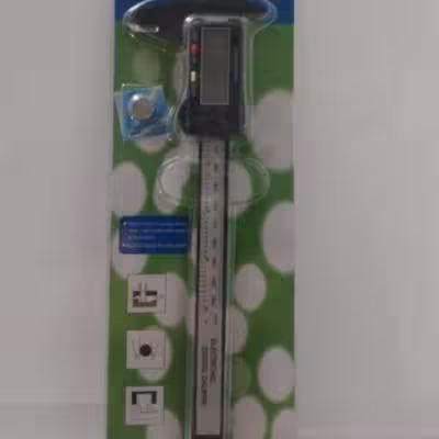 کولیس دیجیتالی جنس کولیس کربن فشرده رنگ مشکی دارای یک باطری اضافه