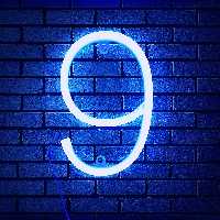 چراغ دیواری طرح عدد 9