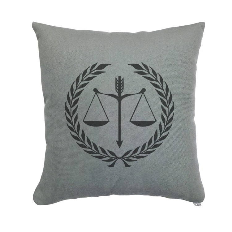 کوسن مدل حقوق