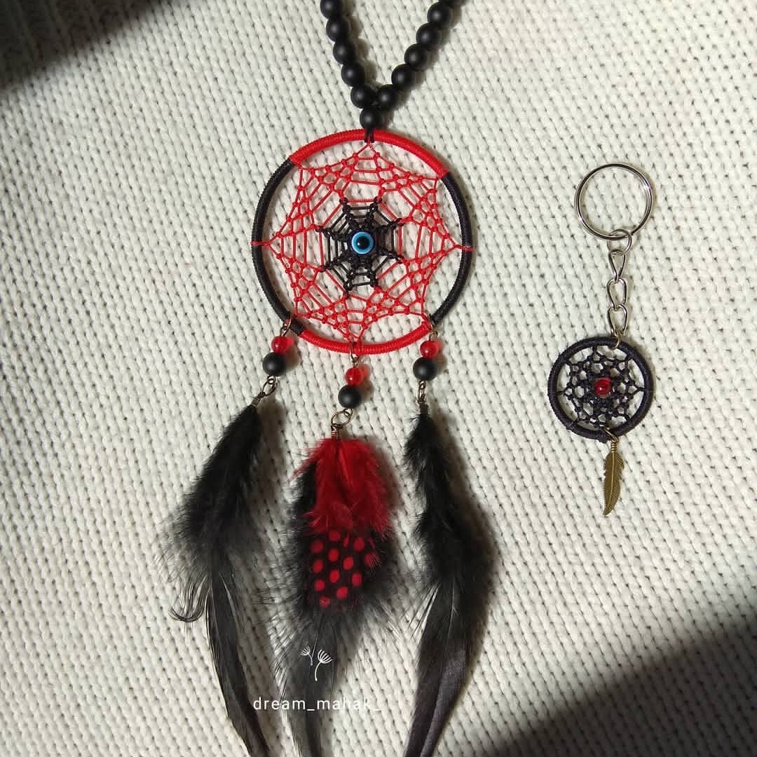 آویز ماشین جاسوییچی قرمز مشکی 