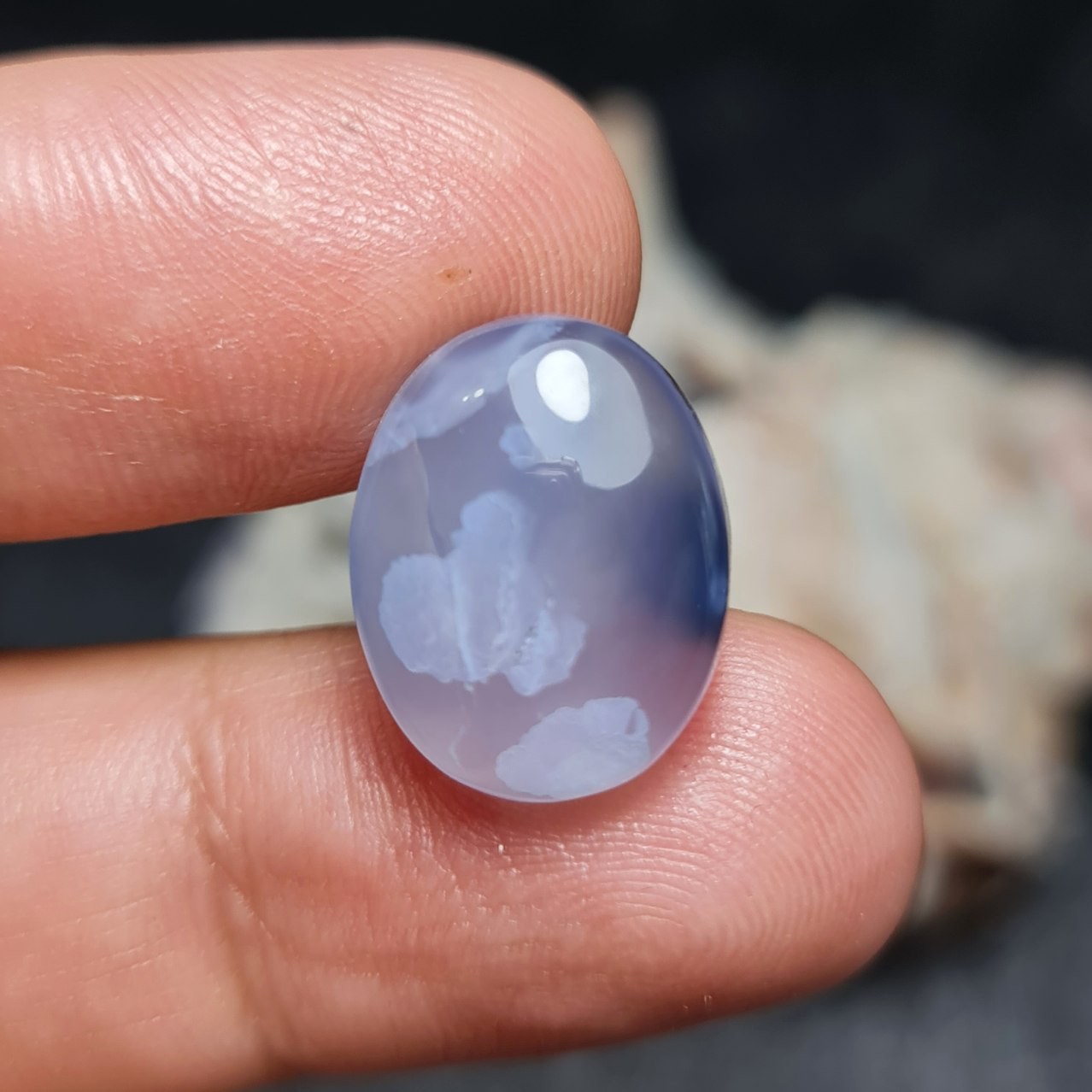  نگین فوق العاده زیبای سنگ صد درصد طبیعی عقیق اصل یمن
کد 27165