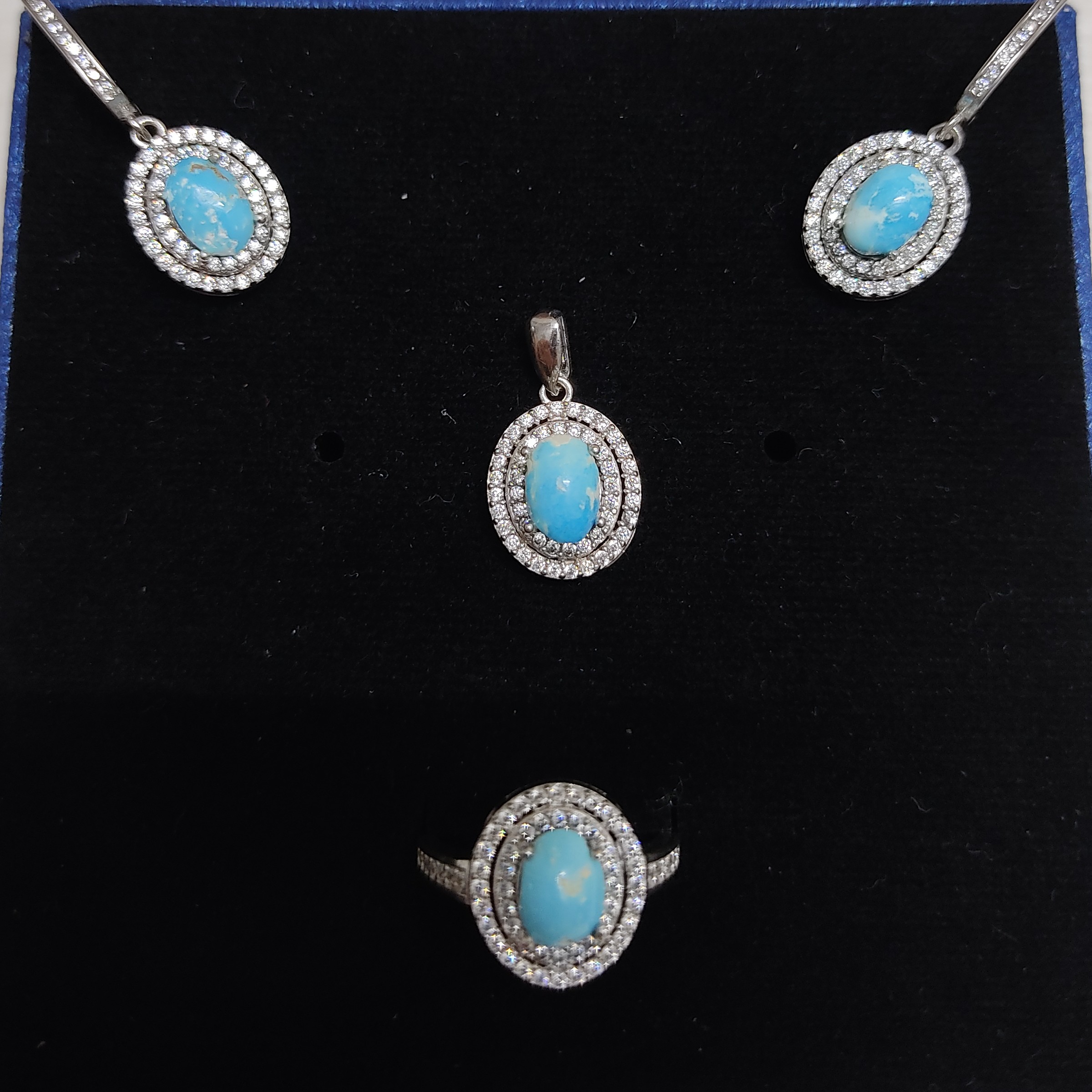 نیم ست نقره با روکش رادیوم و سنگ فیروزه کد 10 پ 1