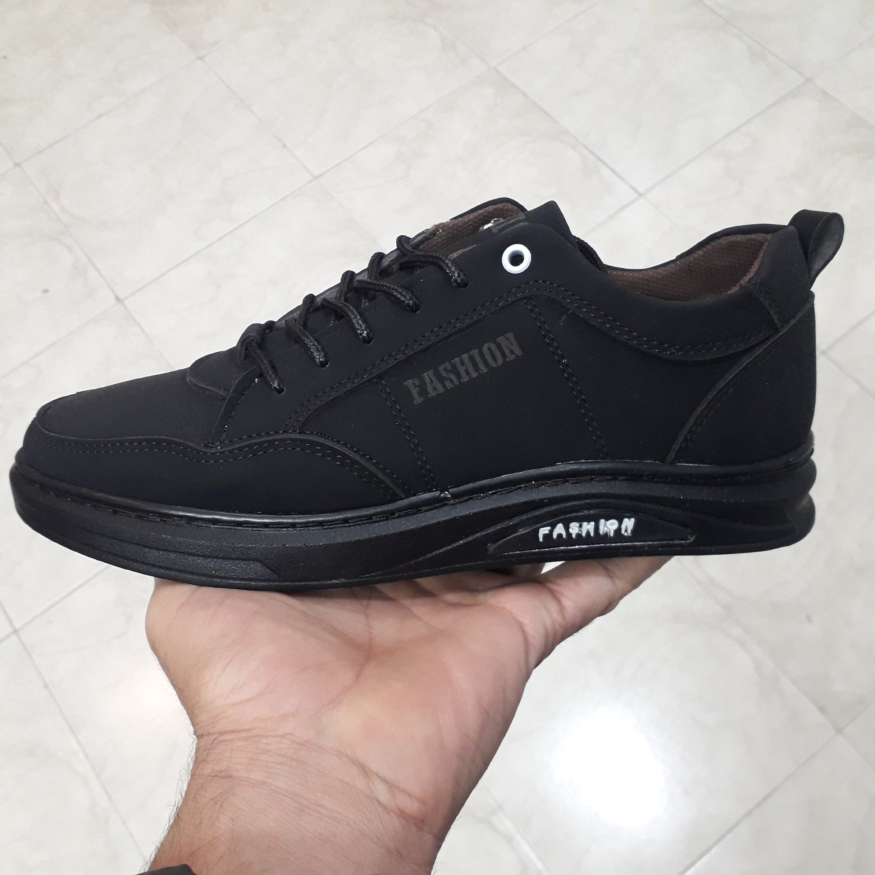 کفش  کتانی مردانه مشکی و زیتونی خوش پا و راحت 