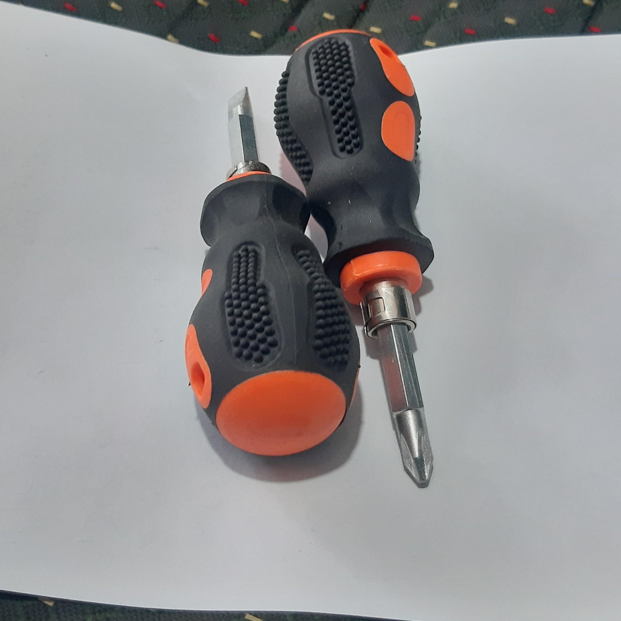 پیچ گوشتی مشتی اسفنجی