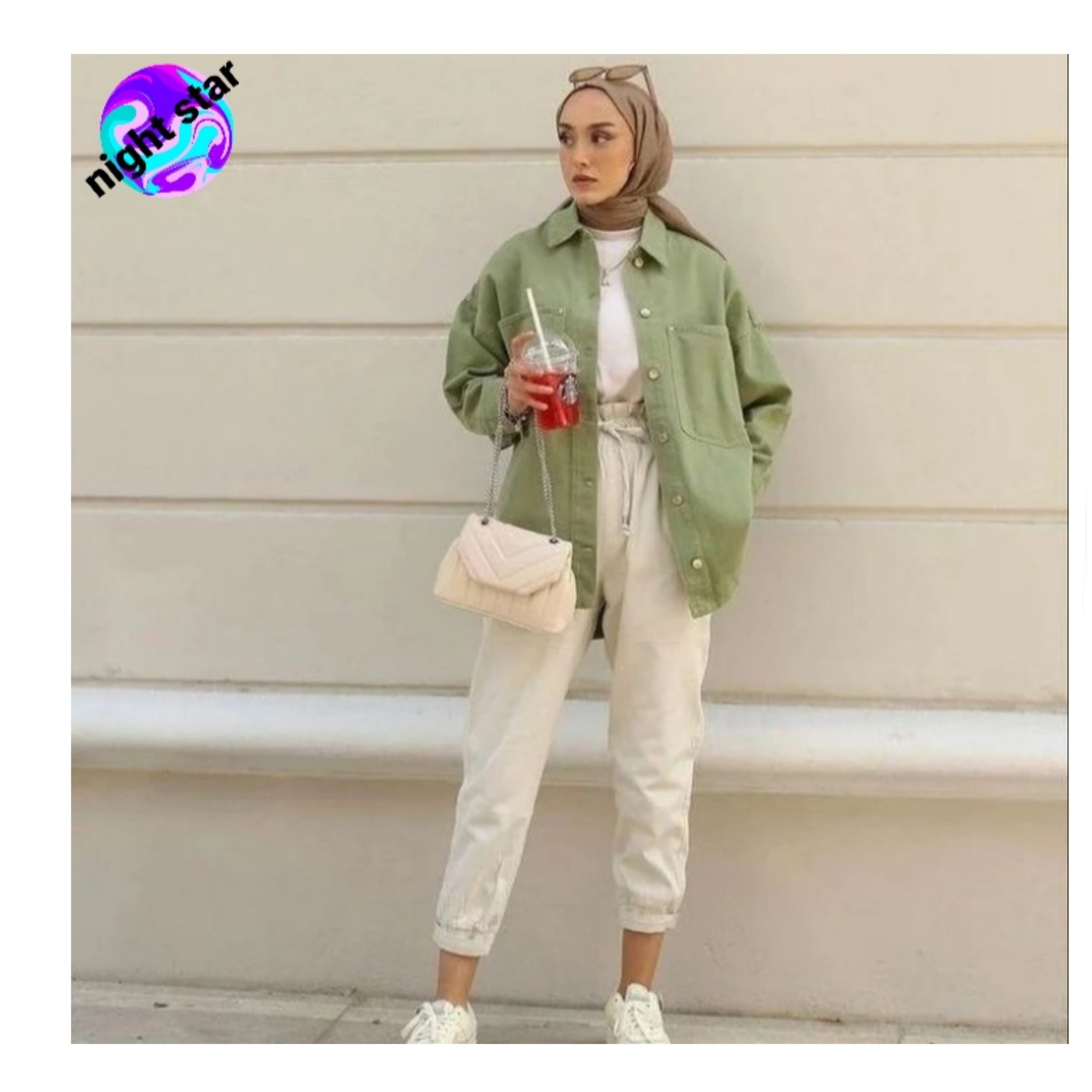 شلوار لینن (کیفیت عالییییی )در سه رنگ مختلف مانتو ستش هم داخل غرفه موجود است