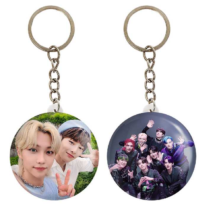 جاکلیدی خندالو مدل آی ان و فلیکس گروه استری کیدز Stary Kids کد 1690016889 مجموعه 2 عددی